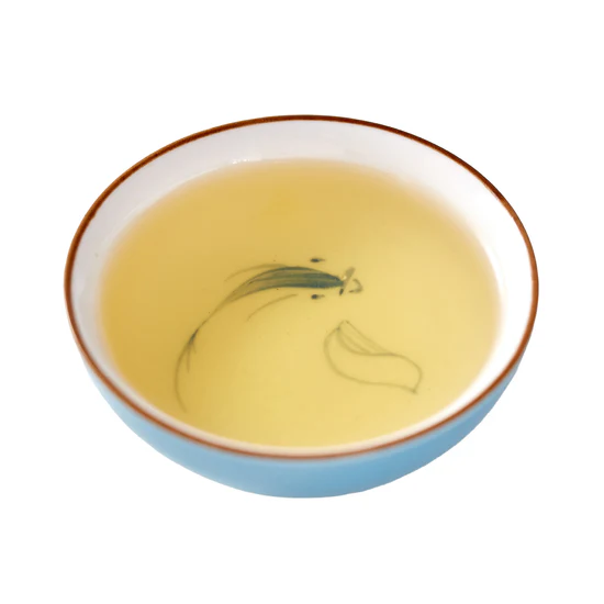 一杯清澈芬芳的茶