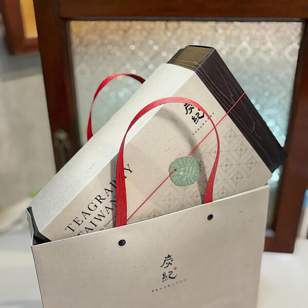 歲月禮盒~金萱烏龍茶50克+桂花烏龍茶3克*7包